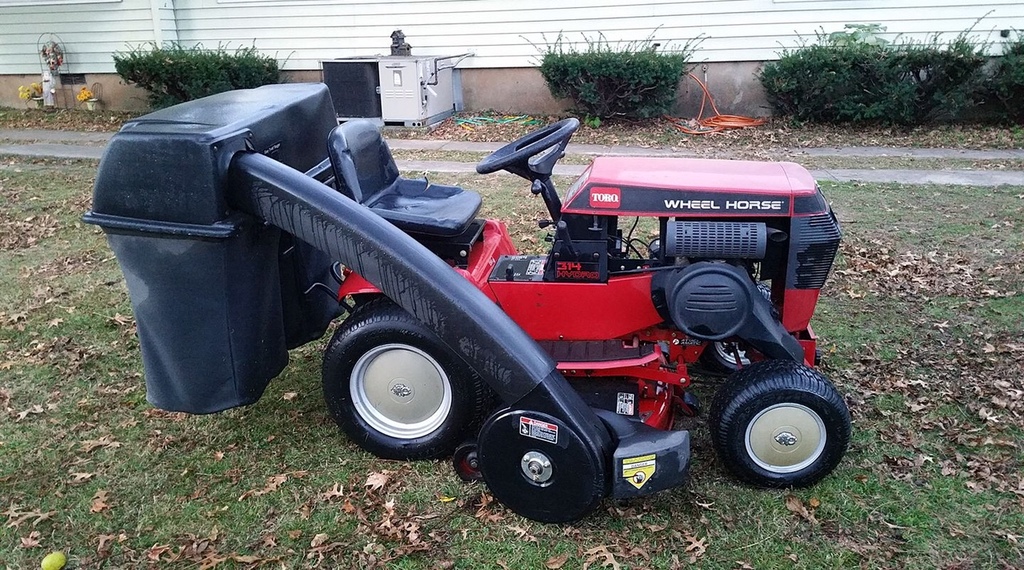 Universal side mount online grass catcher