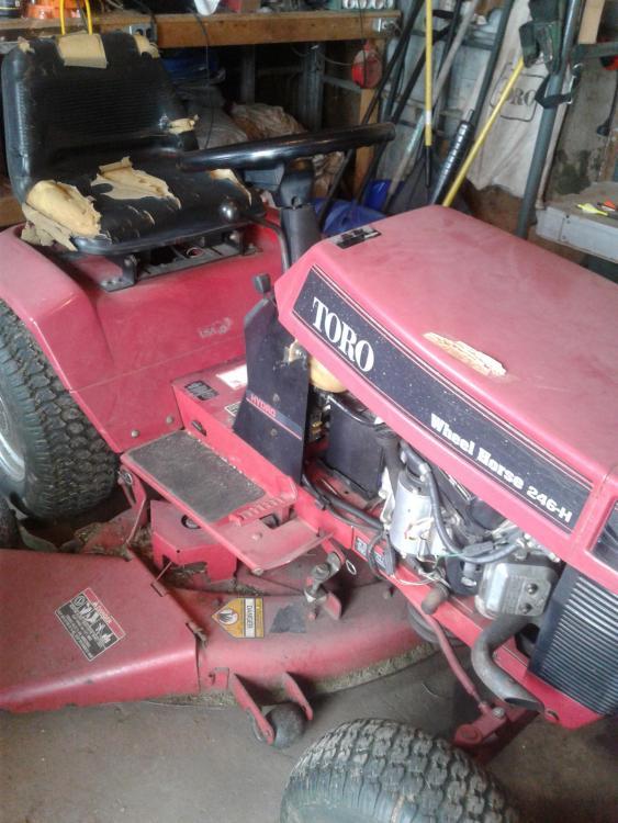 Selling my Toro Wheel Horse 246-H - Wheel Horse Tractors - RedSquare ...