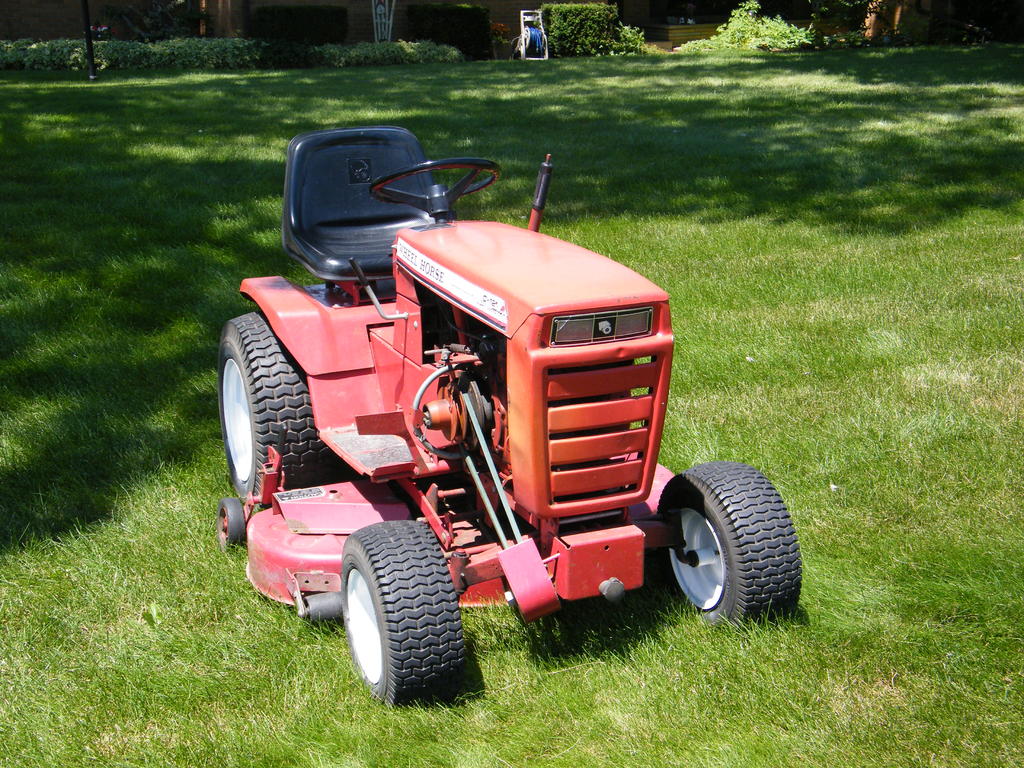 1978 C-121 8 speed - 1978 to 1984 - RedSquare Wheel Horse Forum