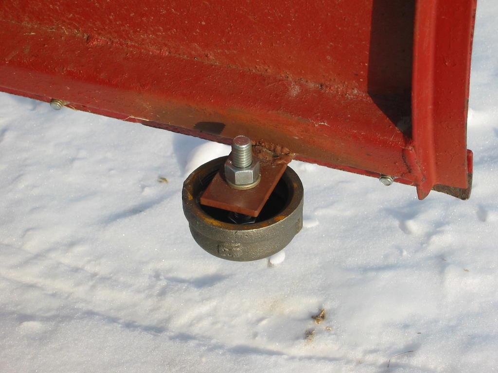 Snow plow skids or wheels? - Implements and Attachments - RedSquare