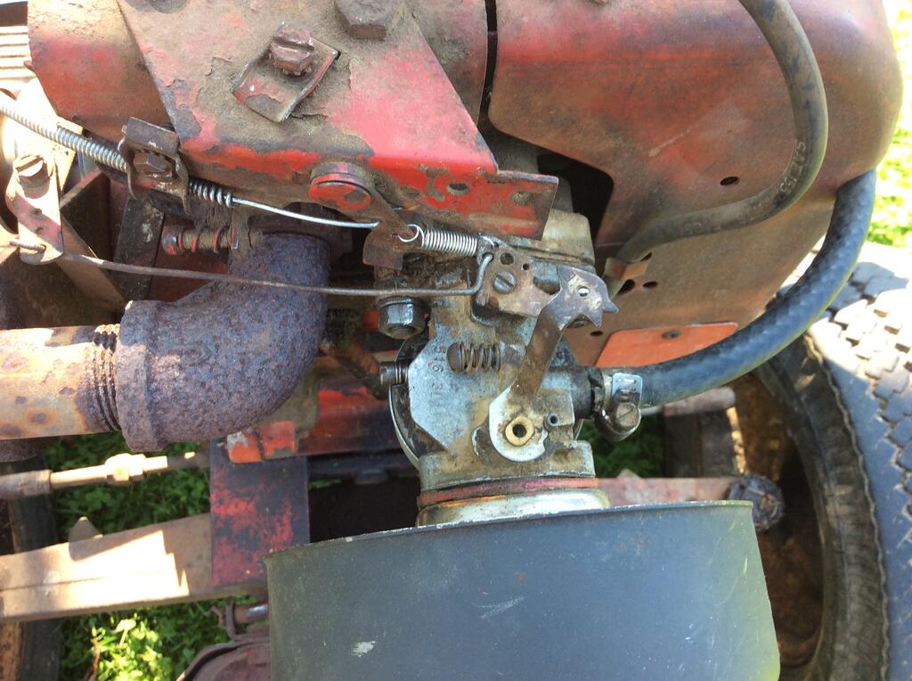 What carb is this Tecumseh Lauson?? - Engines - RedSquare Wheel Horse Forum