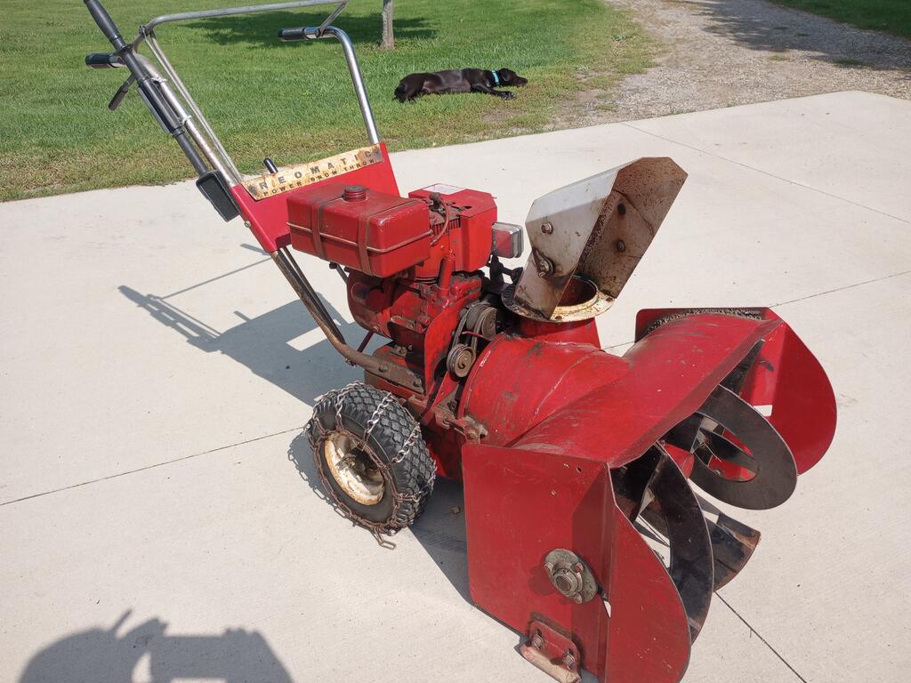 REO Wheel Horse Snowblower ST 268 - Wheel Horse for Sale - RedSquare ...