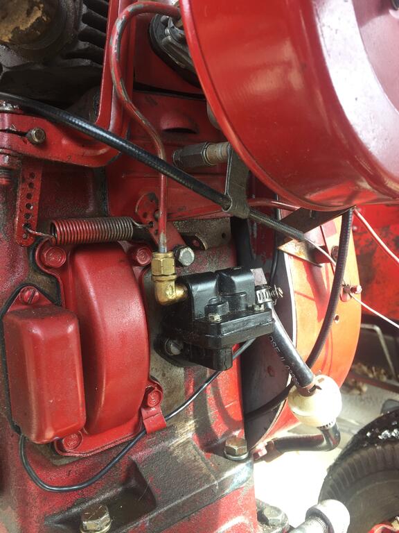 Oil coming from breather plate - Engines - RedSquare Wheel Horse Forum